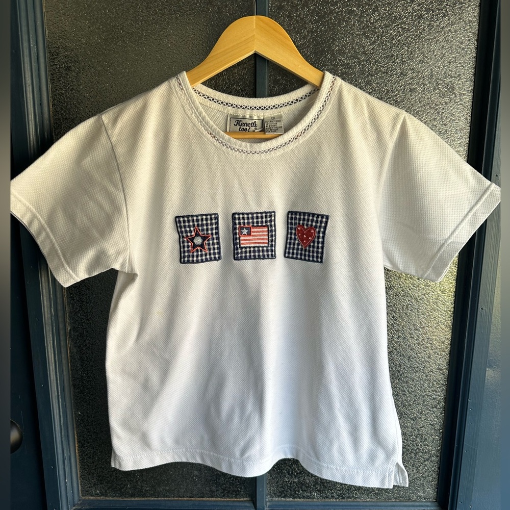 Vintage White Short Sleeve Tee with Patch Designs